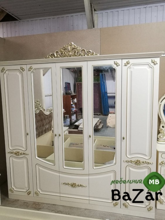Спальня Магдалина беж с 5-дверным шкафом 