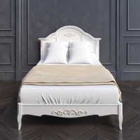 Кровать с жесткой спинкой 120*200 В202