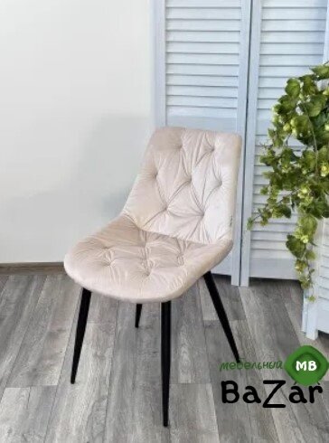 Стул OZZY G062-03 светлый беж, велюр / черный каркас